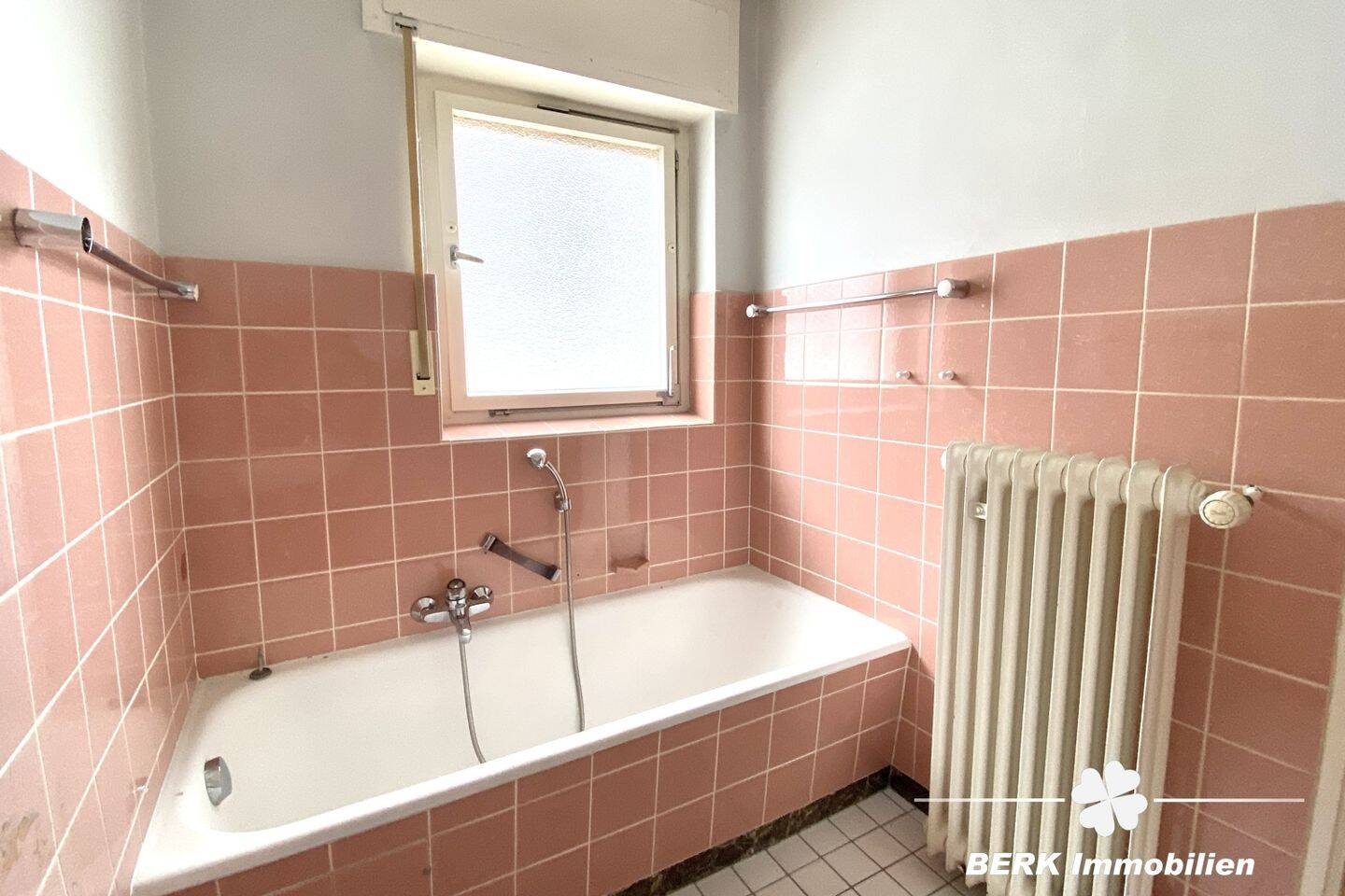 RESERVIERT - BERK Immobilien - Familienfreundliches Zweifamilienhaus mit sonnigem Grundstück und vielfältigsten Möglichkeiten – Mainhausen – Vorschaubild 9