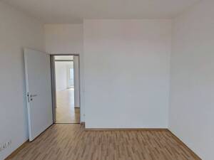 Über den Dächern: 2-Zimmer-Wohnung in der Endetage mit Balkon - sofort verfügbar! – 30539 Hannover – Vorschaubild 6