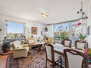 Attraktive, vermietete 2,5 Zimmerwohnung mit Stellplatz und Loggia in zentraler Lage von Darmstadt – 64287 Darmstadt – Vorschaubild 4