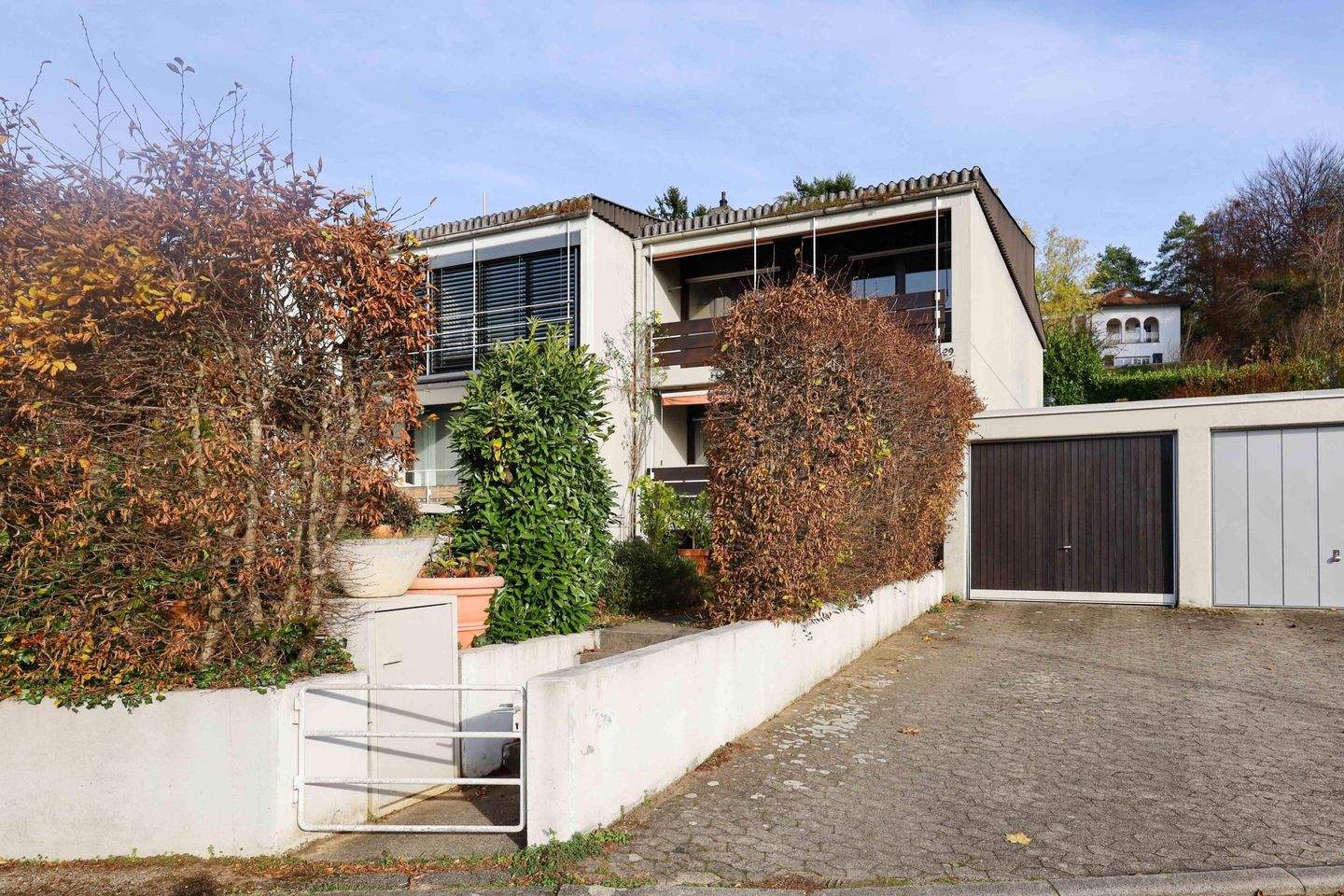 Reihenendhaus in Bestlage von Lörrach-Stetten mit traumhaftem Weitblick – Lörrach – Bild 1 von 9