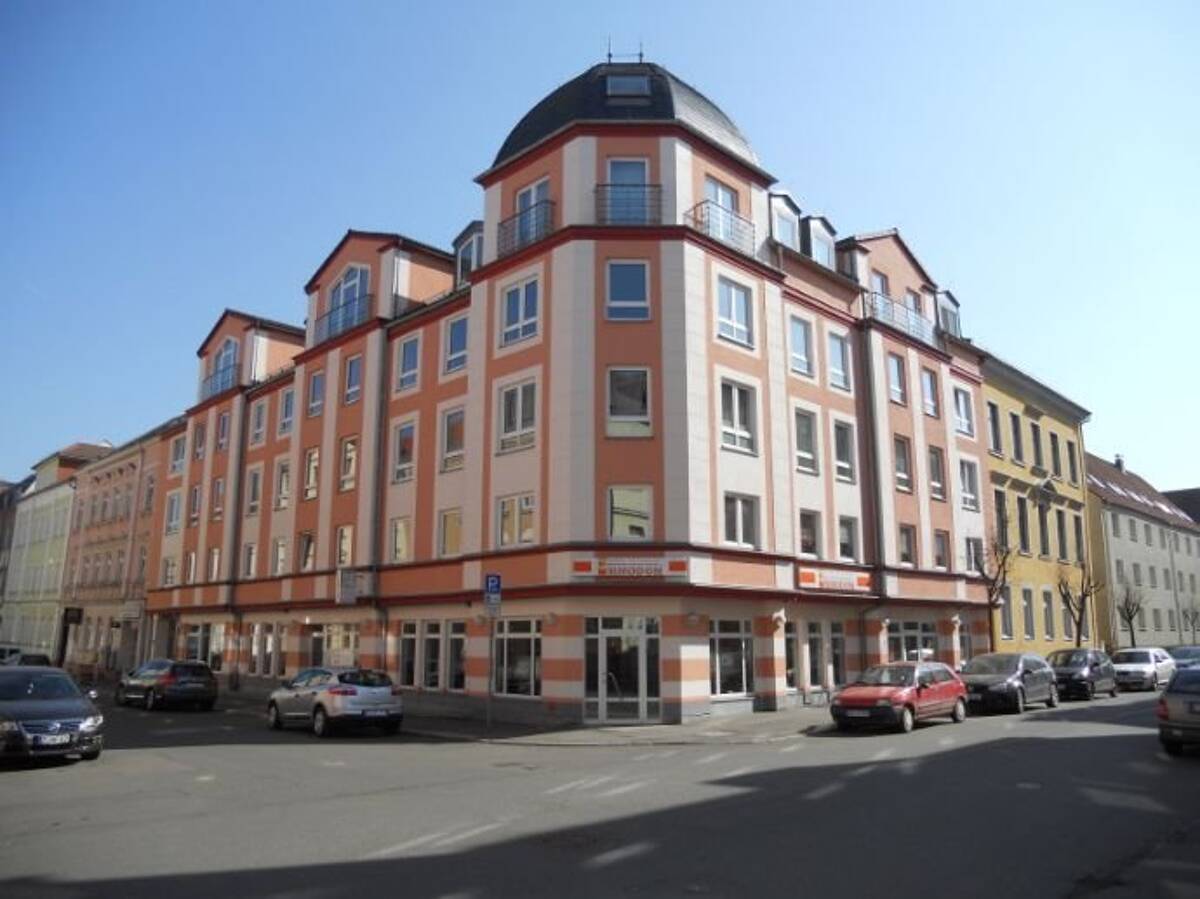 Zentrumsnahe 1-Raum-Wohnung im 2. OG mit Einbauküche und Balkon – 8056 Zwickau – Bild 1 von 9