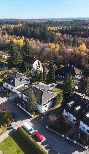 Großzügiges Mehrgenerationenhaus mit 9 Zimmern, 3 Bädern und Außen-Pool in Bestlage Trudering – 81827 München – Vorschaubild 7