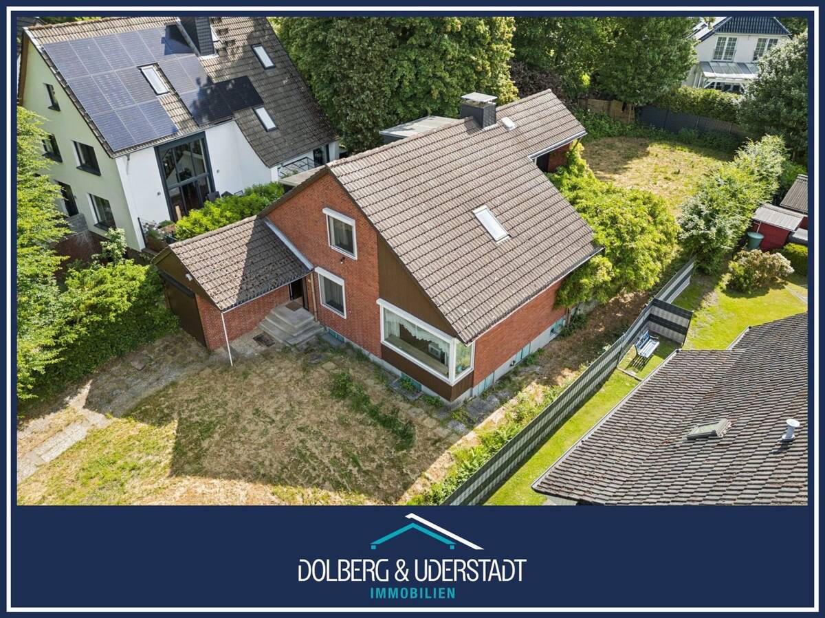 Großzügiges Einfamilienhaus mit großem Grundstück in bester Lage von Hamburg-Jenfeld – 22043 Hamburg – Bild 1 von 9