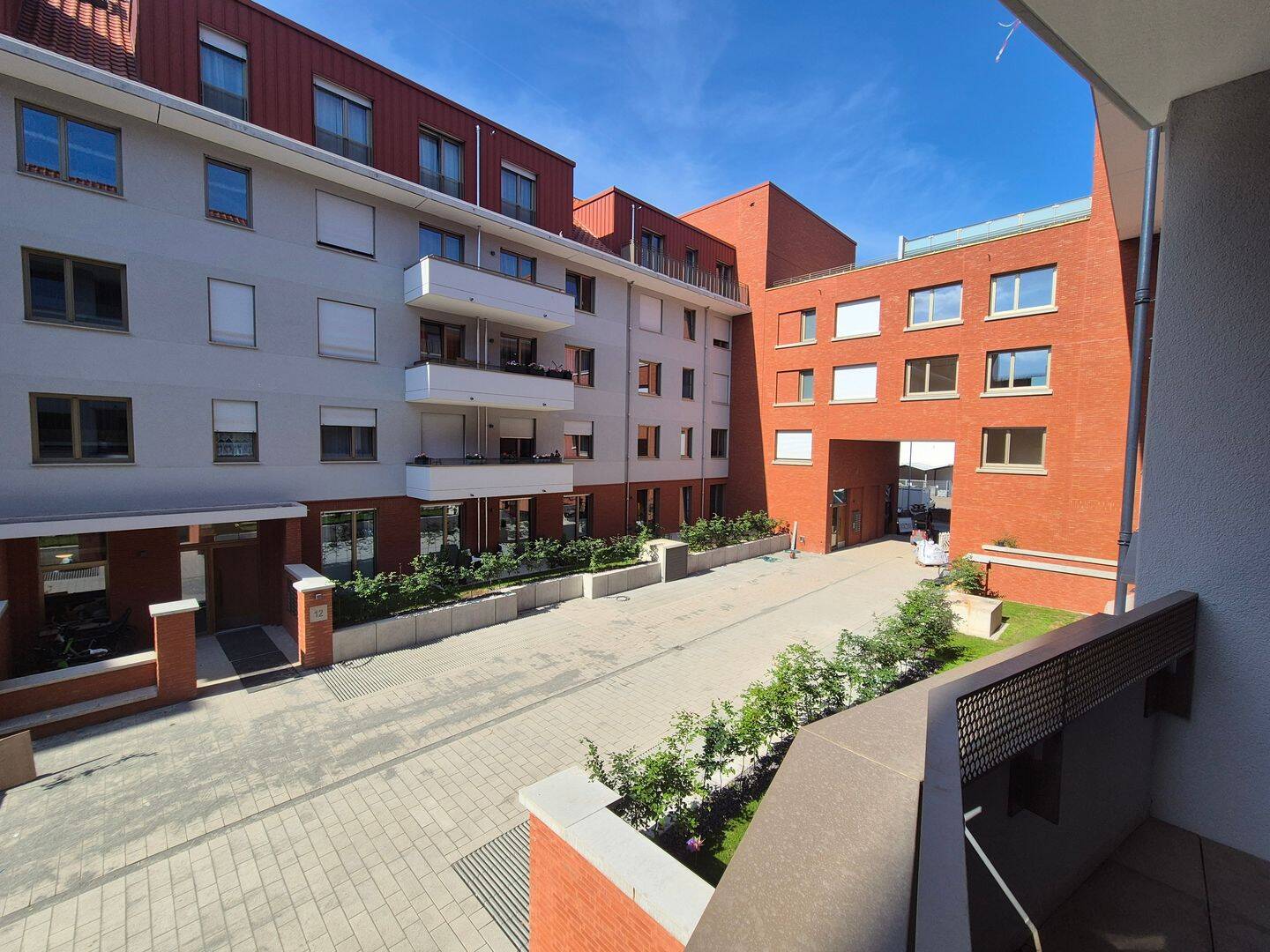 Exklusive Neubau-Mietwohnung in List / Vahrenwald - 4 Zimmer Wohnung mit 2 Loggien – Hannover – Vorschaubild 4