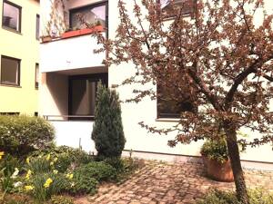 Preishammer! Schicke 2-Zimmer-Wohnung mit Loggia in der historischen Altstadt von Regensburg