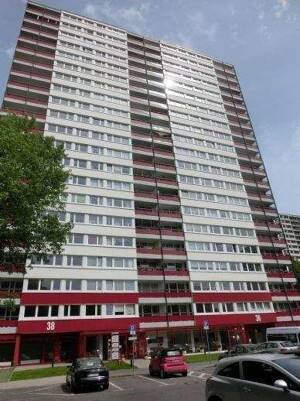 !!!! Helle 2-Zimmer-Wohnung mit Fußbodenheizung und Loggia !!!!