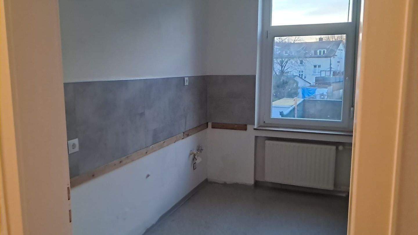 ***Dreifamilienhaus mit Potenzial zur Mietsteigerung*** ca. 252m² Wfl. mit Garten, Balkon, Garage und Stellplatz in Menden – Menden – Vorschaubild 6