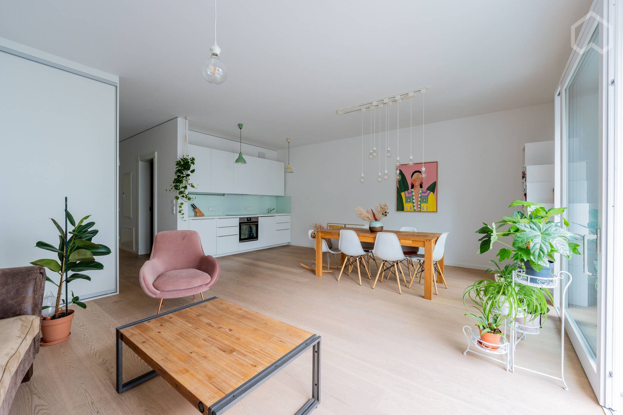 Geräumige Künstlerwohnung im Loft-Stil in Mitte mit Tiefgarage – Berlin – Vorschaubild 4