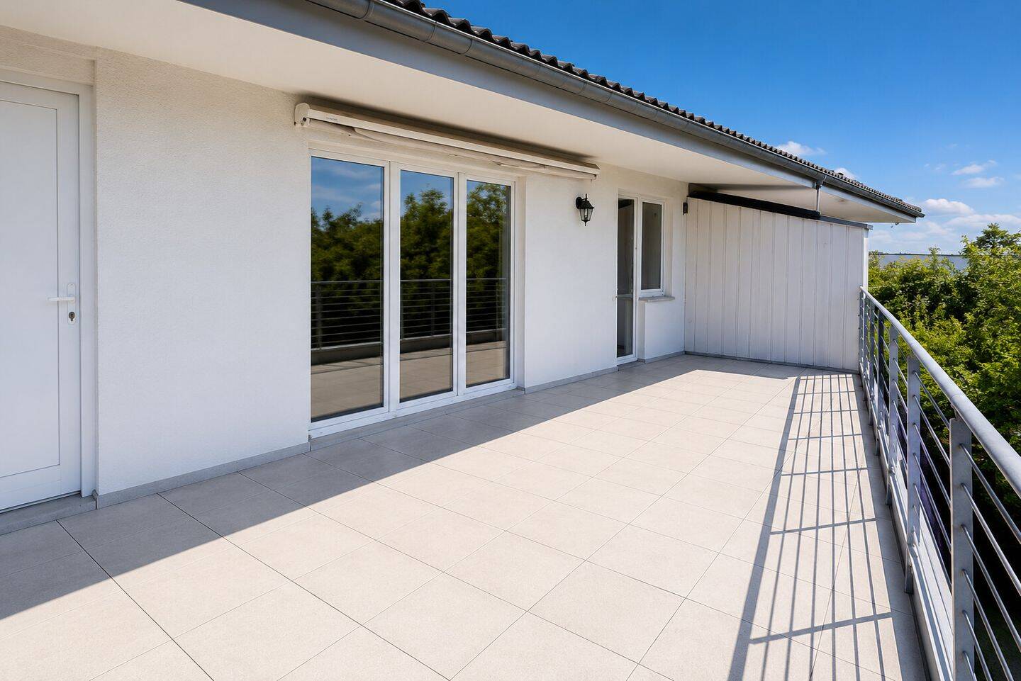 Moderne Dachgeschosswohnung mit großer Sonnenterrasse in Hamburg-Lohbrügge – Hamburg – Vorschaubild 7
