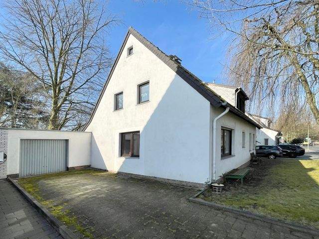 Seltene Gelegenheit: EFH ... 7 Zimmer ... ca.190 m² Wfl ... 965 m² Grundstück ... in Neuss-Grimlinghausen – Neuss – Vorschaubild 2