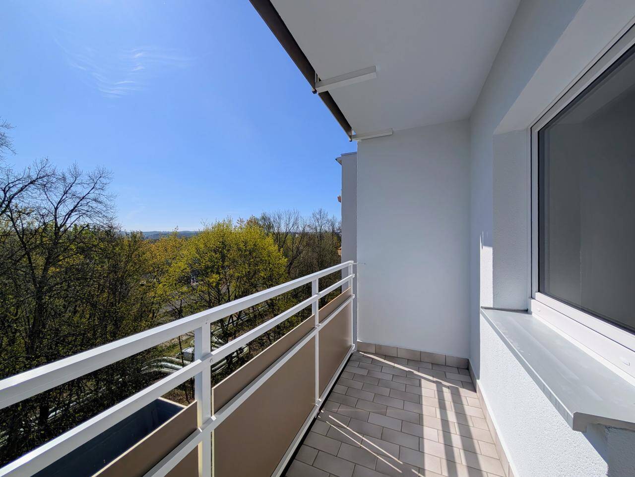 Helle 3-Raumwohnung mit LED-Spots und traumhaftem Ausblick – Chemnitz – Vorschaubild 8