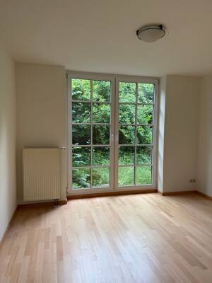 repräsentative, lichtdurchflutete 4 Zimmerwohnung im Landgrafenviertel zu vermieten !!! – 7743 Jena – Vorschaubild 7