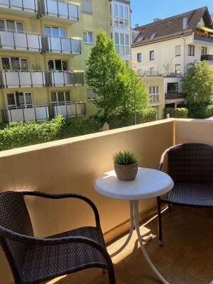 Attraktive, sanierte 1-Zimmer-Wohnung mit Balkon in begehrter Lage von München-Neuhausen – 80634 München – Vorschaubild 3