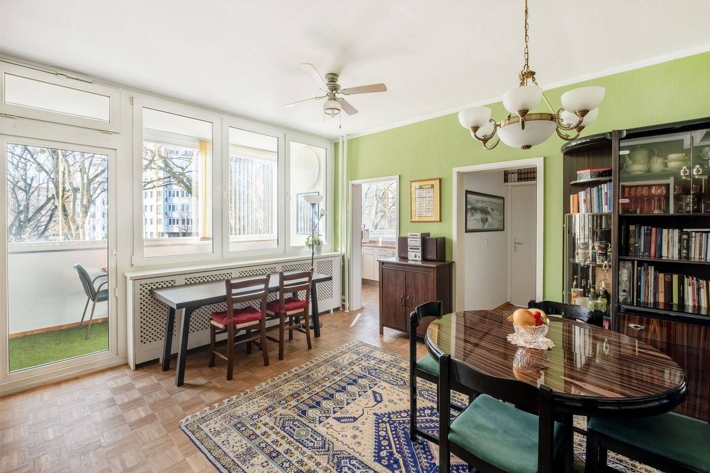 Zwischen KaDeWe & Viktoria-Luise-Platz: 3 Zimmer, 2 Loggien, 1 privater Stellplatz – Berlin – Vorschaubild 2