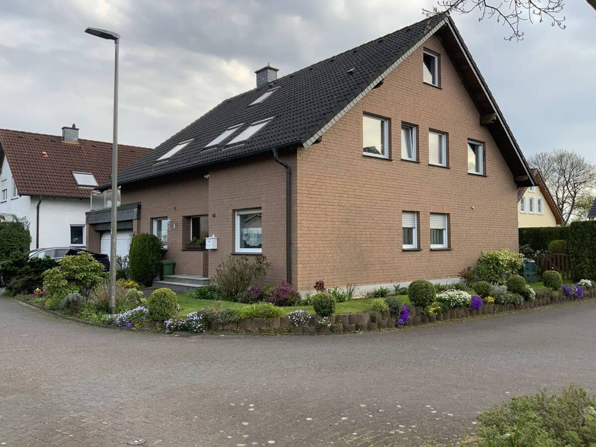 Exklusive Zweifamilienhaus sofort frei – 42897 Remscheid – Bild 1 von 6