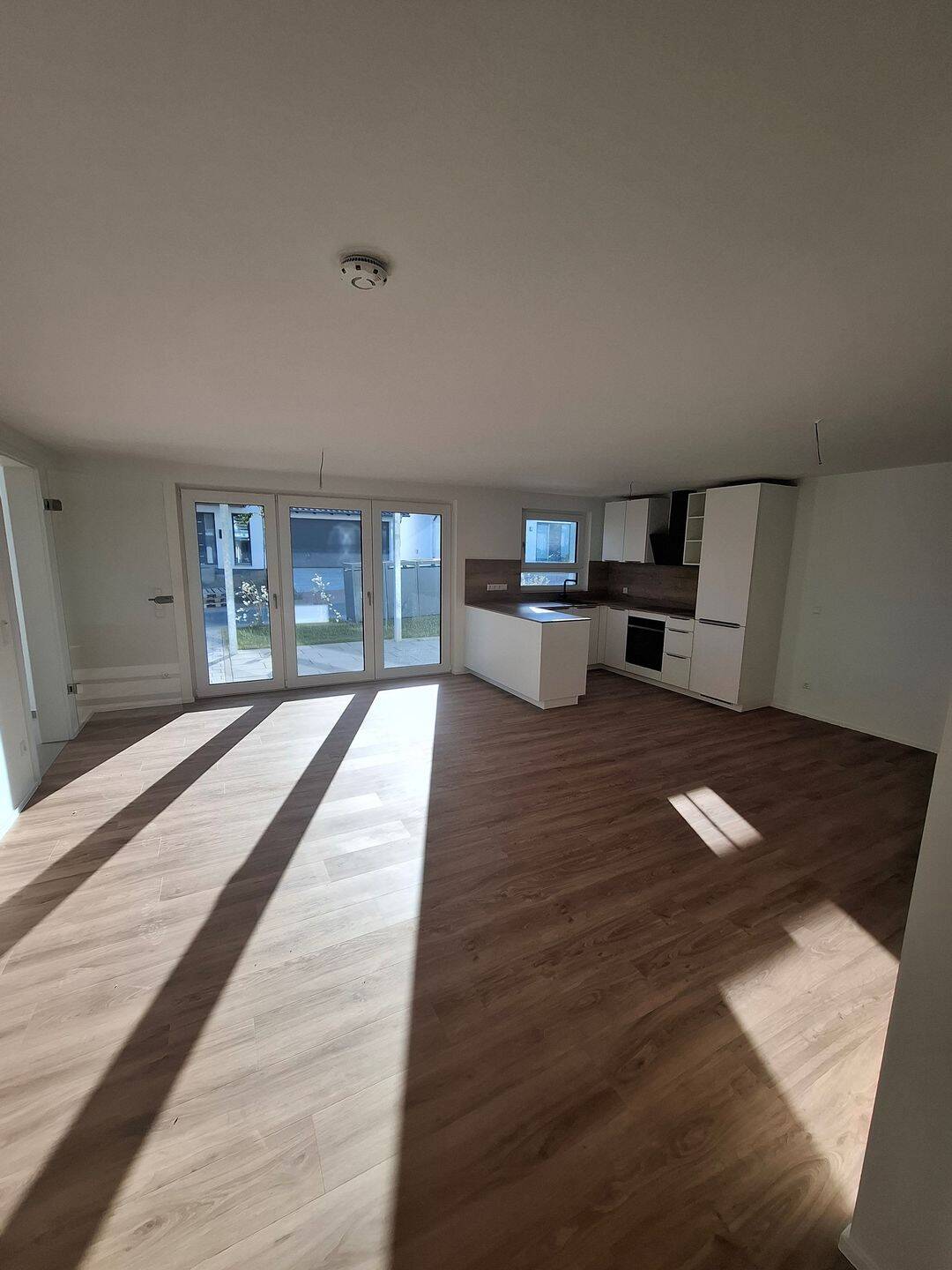 Top-Neubau in Igersheim - Moderne 3-Zimmer-Wohnung mit Terrasse & Garage