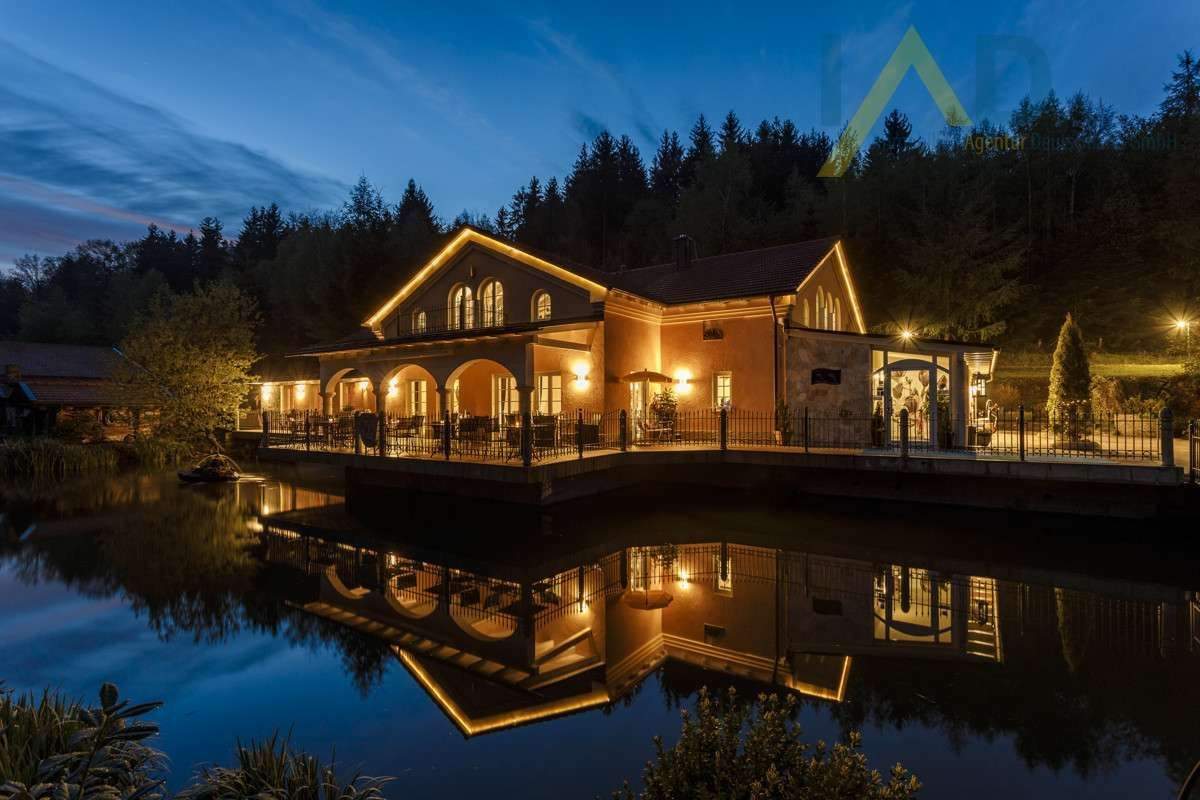 Top Angebot: Attraktive, gepflegte, gut frequentierte Hotelanlage in idyllischer Alleinlage! – Hauzenberg – Bild 1 von 9