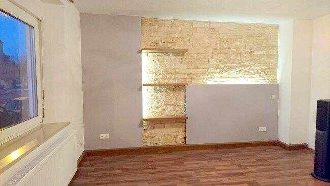 Ab 01.10. In Uninähe, Hochparterre: Ideal für 2er-Studenten-WG geeignet, helle 2ZKB mit Einbauküche! – Regensburg – Vorschaubild 2