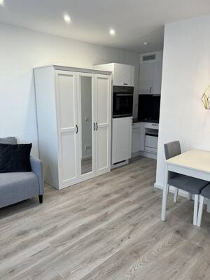 Moderne vollmöblierte 1-Zimmerwohnung mit Blick in die Stadt – 70182 Stuttgart – Vorschaubild 3