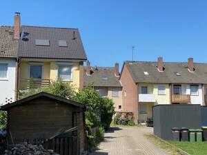 Gepflegtes Reihenmittelhaus mit 6 Zimmern auf einem Hintergrundstück – 26133 Oldenburg – Vorschaubild 2