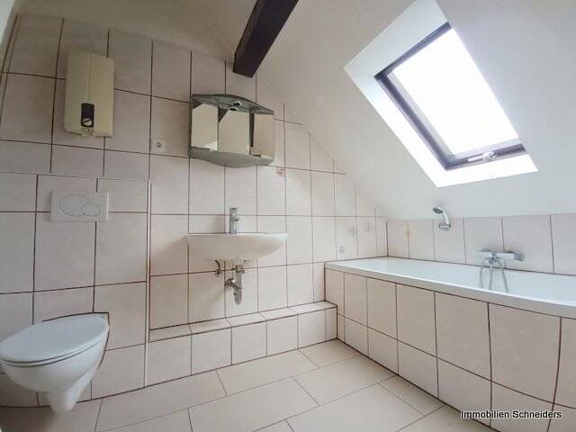 Duisburg-Homberg, Kirchstraße 140 - kleines, teilmöbliertes DG-Apartment - frei ab sofort – Duisburg – Vorschaubild 7
