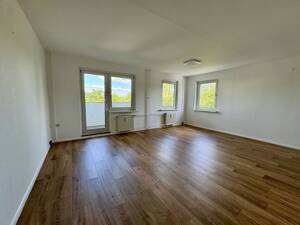 Großzügige 3-Zimmer-Wohnung mit Balkon - bezugsfrei