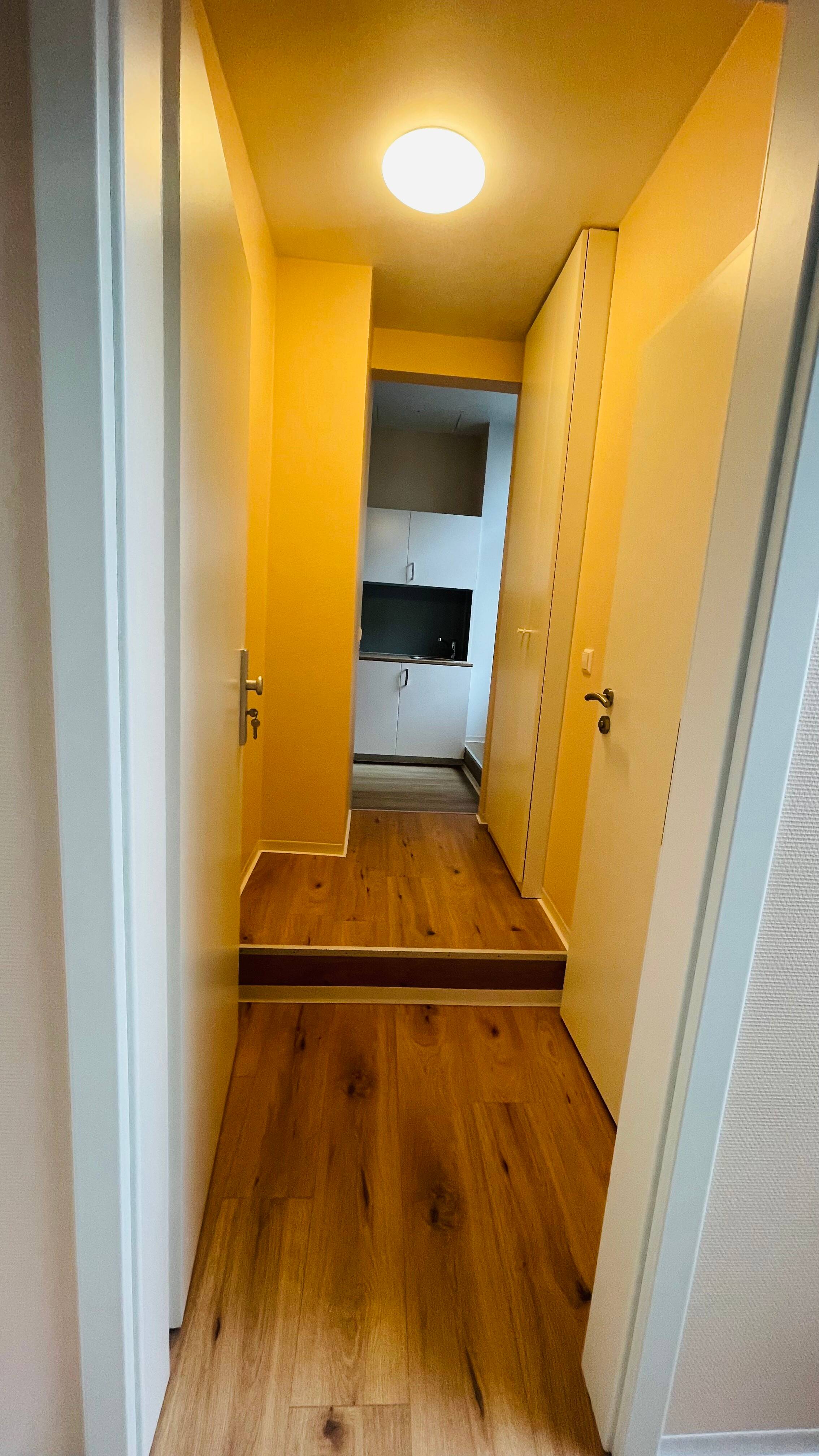 Helle und Neuwertige 1-Zimmer-Wohnung in Karlsruhe am Europaplatz – Karlsruhe – Vorschaubild 5