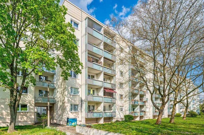 Sanierte 3 Zimmerwohnung am Großen Garten