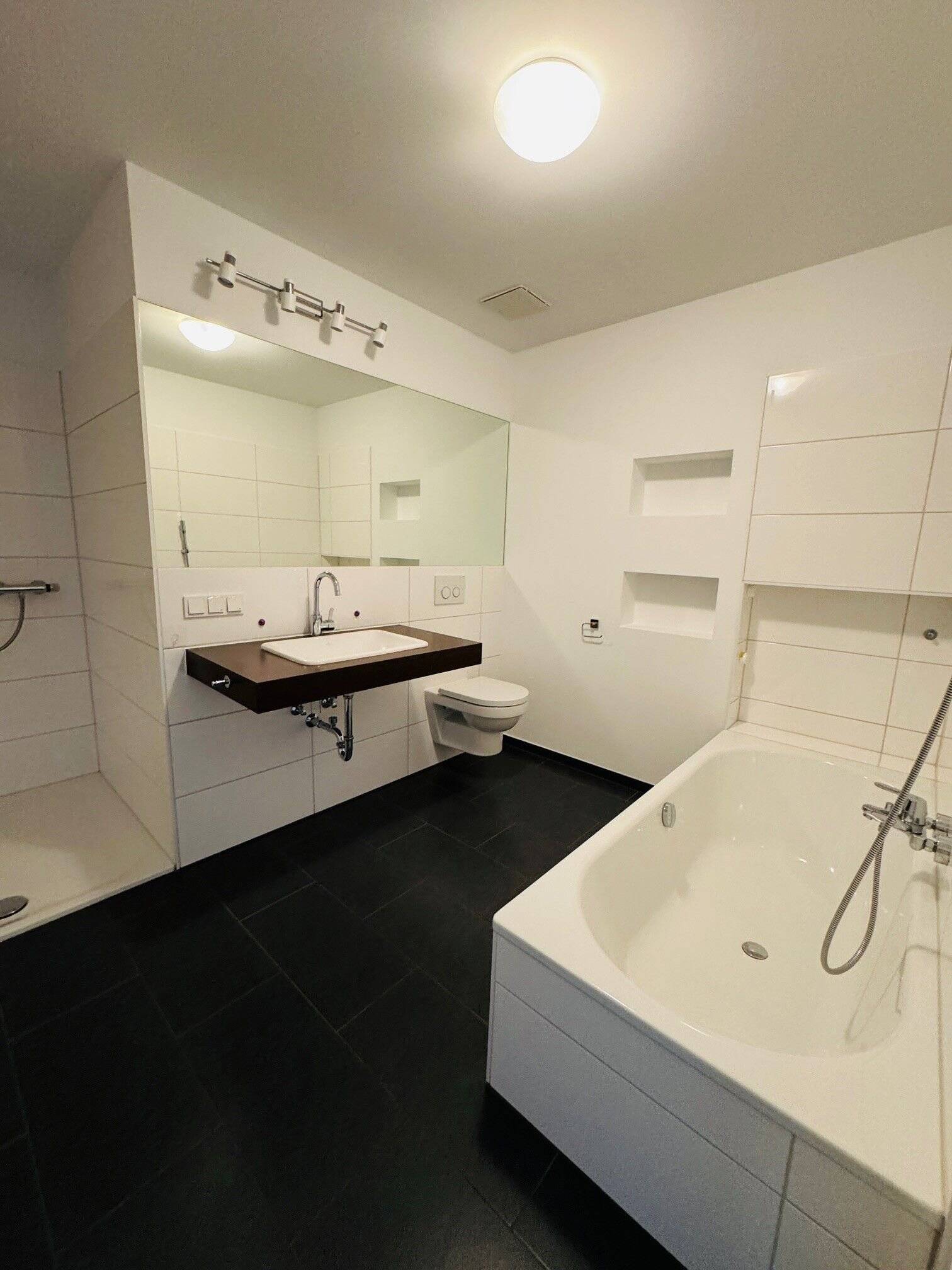Sanierter Altbau! Loftartige Wohnung direkt am St. Johanner Markt – Saarbrücken – Vorschaubild 8