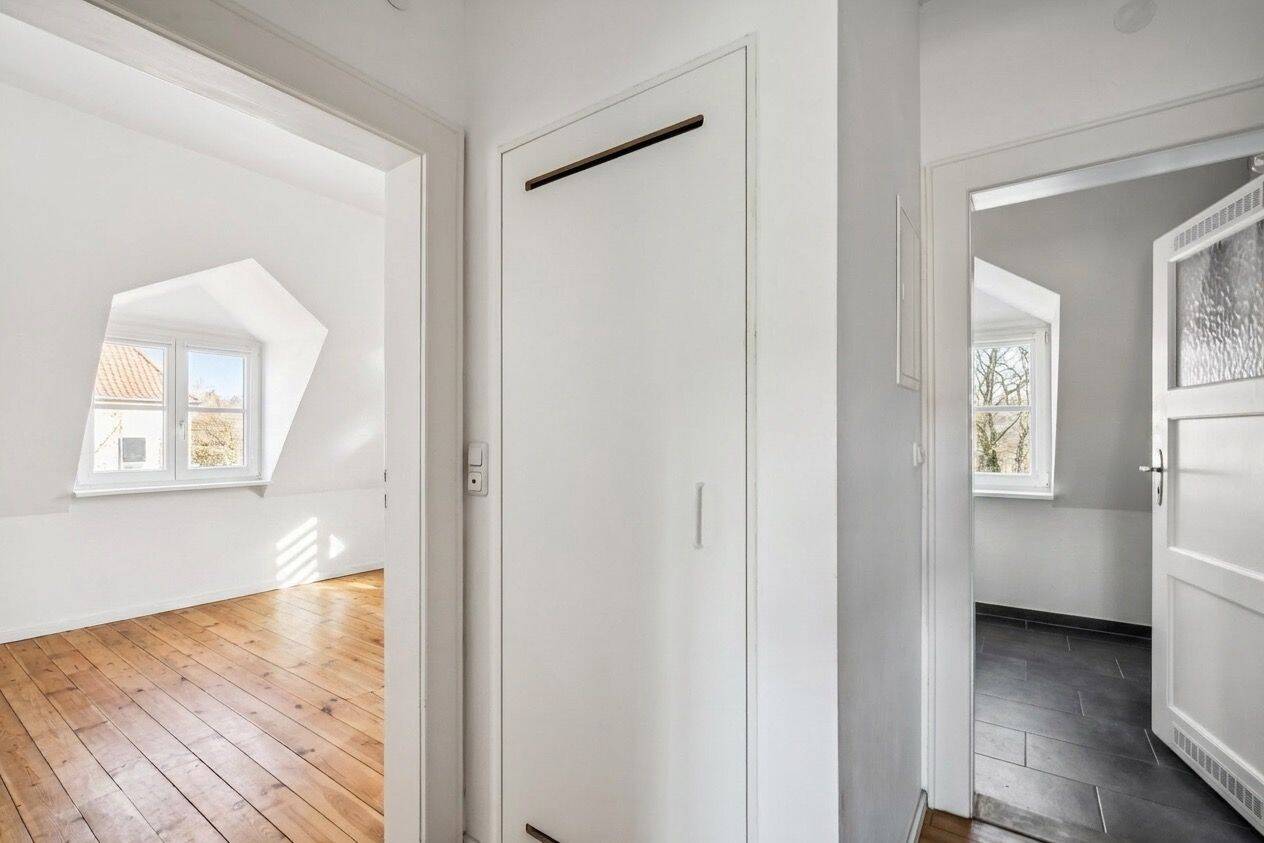 Nahe den Isarauen - Altbau DG - 2 Zimmer am Wettersteinplatz – München – Vorschaubild 9