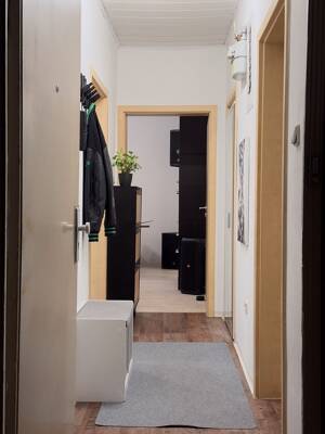 WG-Zimmer in schöner Altbauwohnung mit moderner Küche – 90762 Fürth – Vorschaubild 4