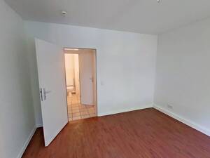**2 NKM FREI** Große 3-Zimmer-Wohnung mit sonnigem BALKON und durchdachtem Grundriss in Duisburg-Neumühl – 47167 Duisburg – Vorschaubild 6