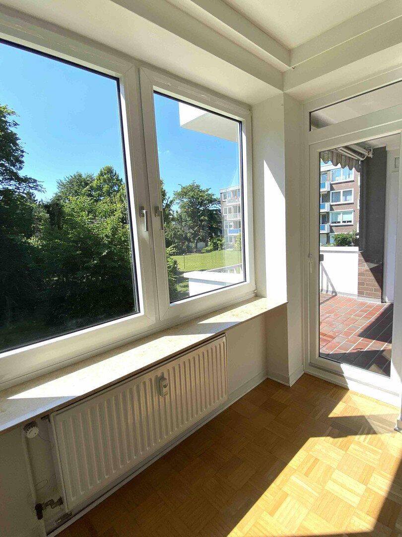 Lichtdurchflutete Wohnung mit großem Balkon und TG-Stellplatz – Hamburg – Vorschaubild 8