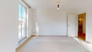 RE/MAX - Exklusive 2-Zimmer-DG-Galerie-Whg mit Terrasse in München! – 81377 München – Vorschaubild 7