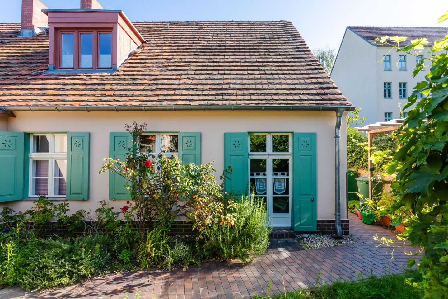 Historic weaver's house in Potsdam-Babelsberg - stylishly renovated with three residential units – Potsdam – Vorschaubild 3