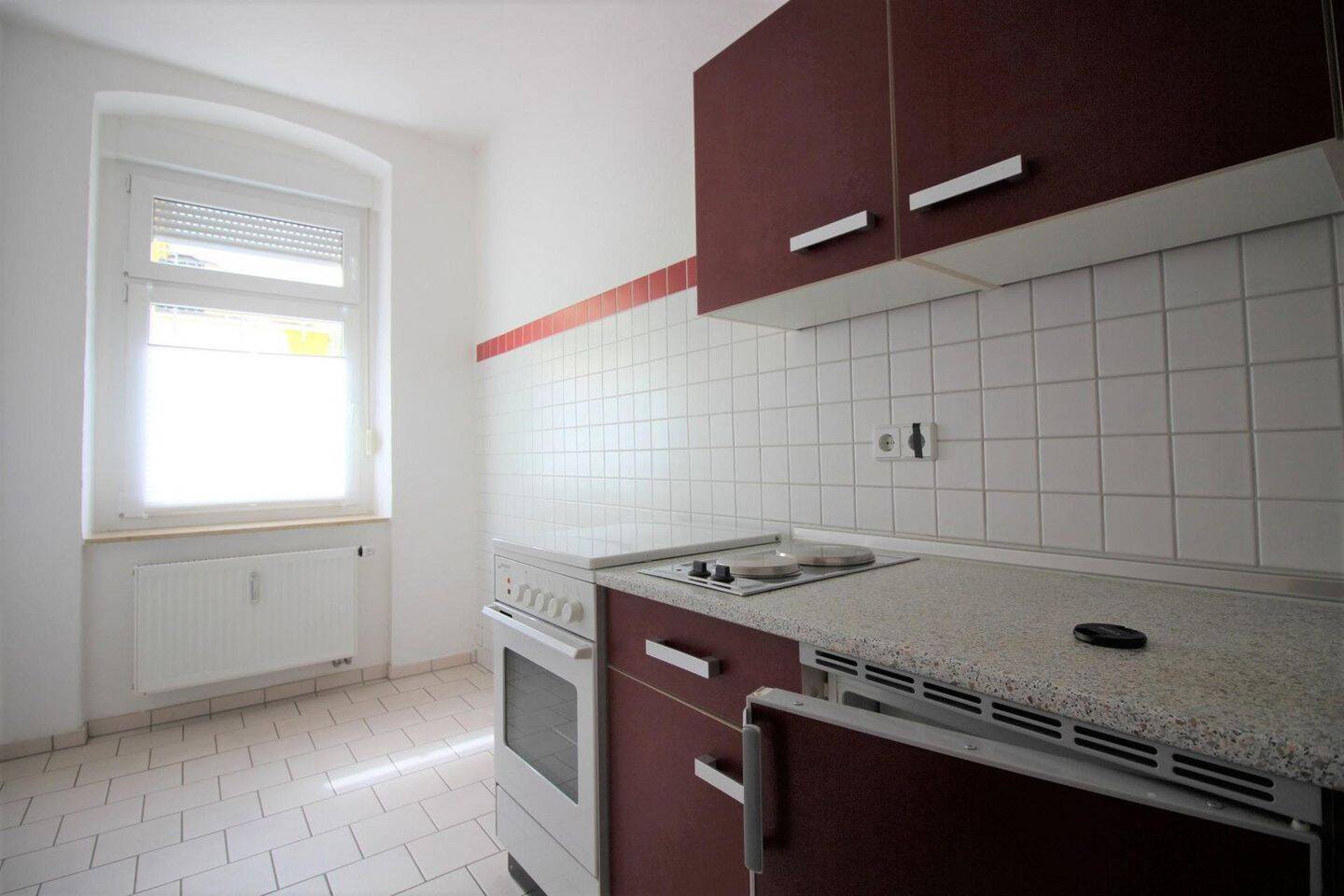 Schöne, helle, 1-Raum-Wohnung mit EBK nähe Uniklinik – Magdeburg – Vorschaubild 2