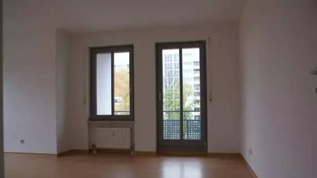 Optimal geschnittene 3-Zimmerwohnung in einer schönen und gut gepflegten Neubauanlage im Zentrum-Süd mit TG-Stellplatz ab 01.08.2026 – Leipzig – Vorschaubild 4