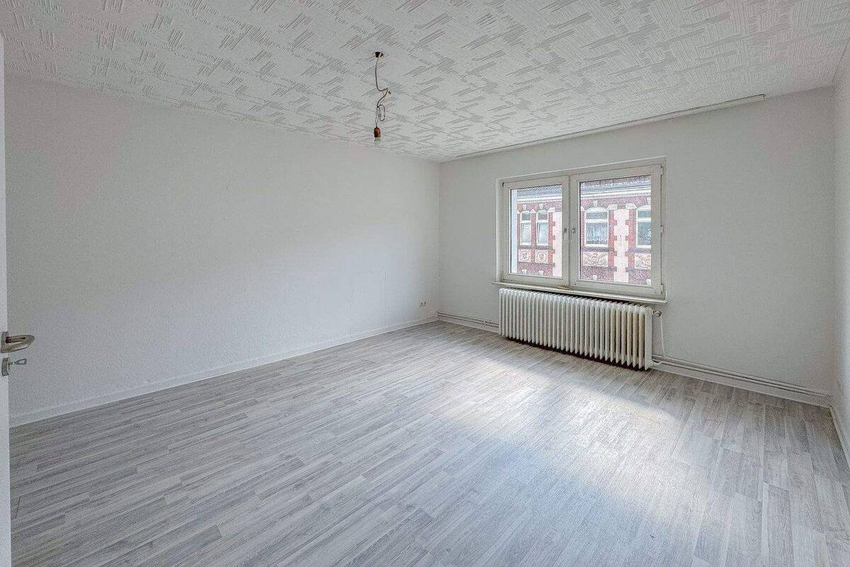 3 ZIMMER – RENOVIERT – JOBCENTER MÖGLICH! – opt. GARAGE – 58091 Hagen – Bild 1 von 8