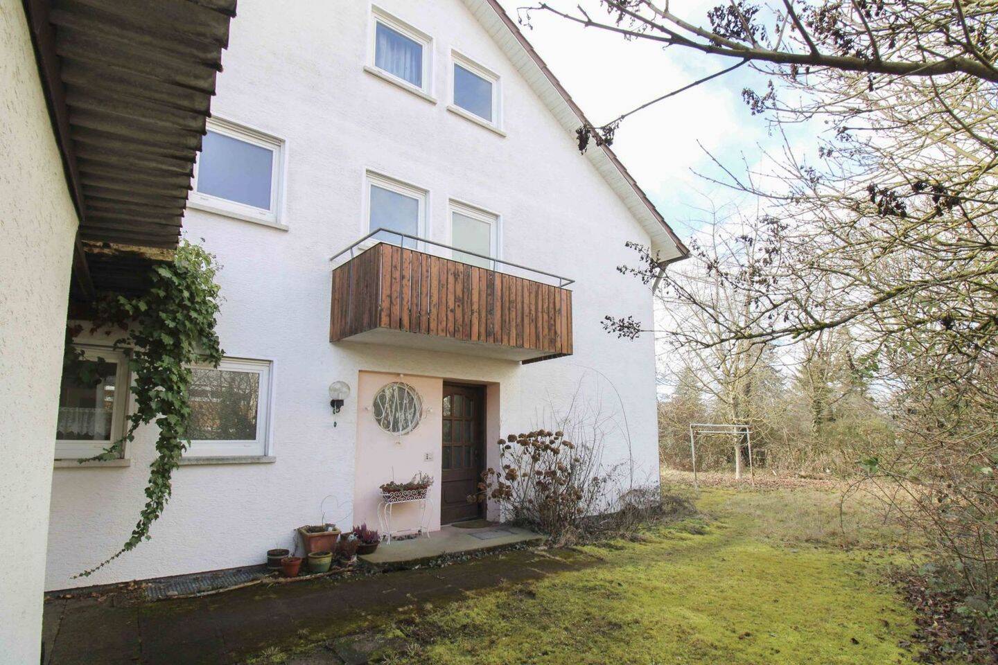 MFH mit 3 Einheiten und Mietsteigerungspotenzial in Stetten, 1405m² Grundstück – Leinfelden-Echterdingen – Bild 1 von 9