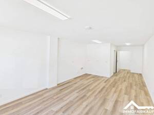 Erstbezug nach Komplettsanierung - helle Wohnung im 1. OG inkl. Einbauküche – 39122 Magdeburg – Vorschaubild 3
