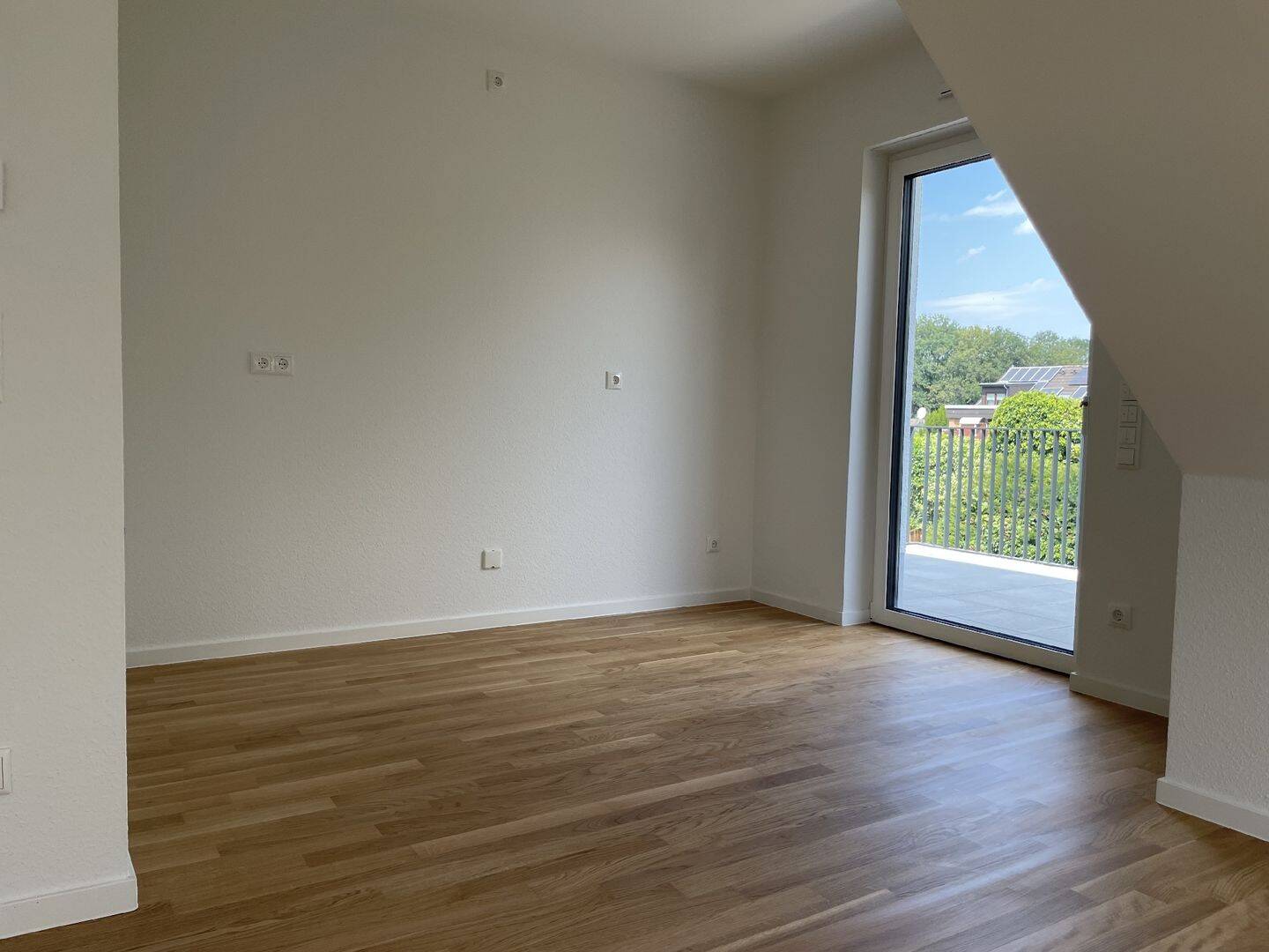 helle 2-Zimmer-Wohnung mit moderner Ausstattung und Blick ins Grüne – Leverkusen – Vorschaubild 7