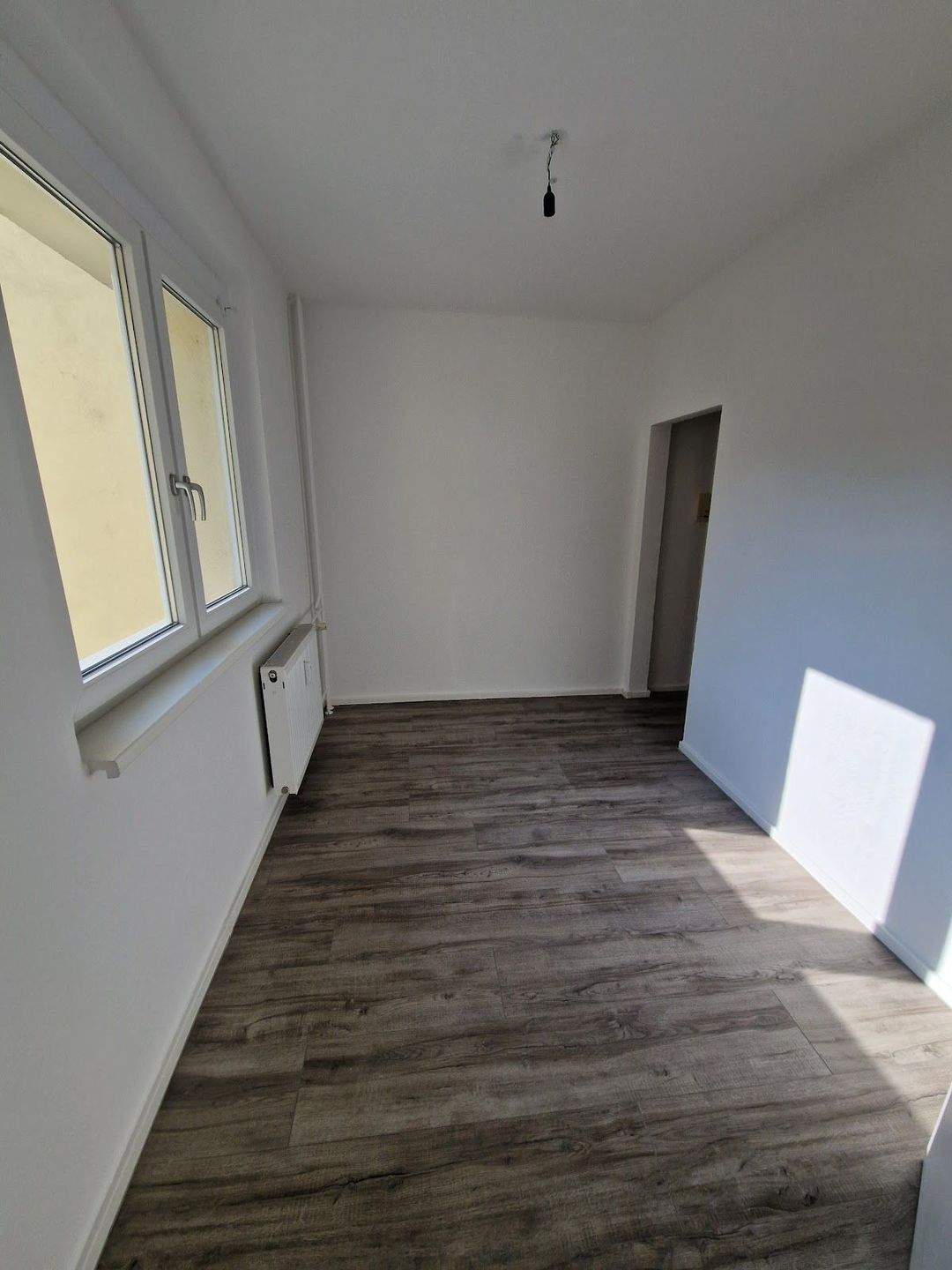 Frisch renoviert - komfortable City Wohnung mit Balkon - Leben im Domviertel! – Magdeburg – Vorschaubild 3