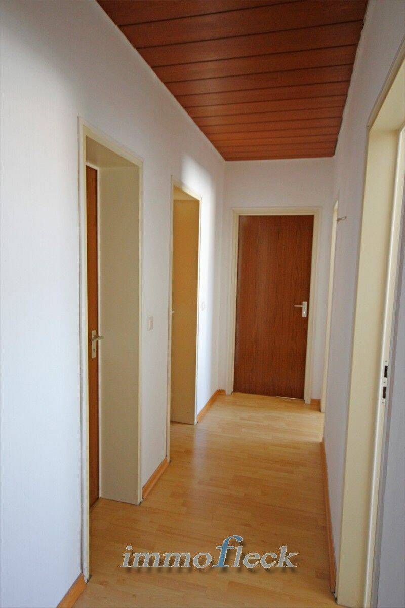 Kapitalanlage!! 4 ZKB - Eigentumswohnung mit Balkon in ruhiger Nebenstraße von Dudweiler! – Saarbrücken – Vorschaubild 3