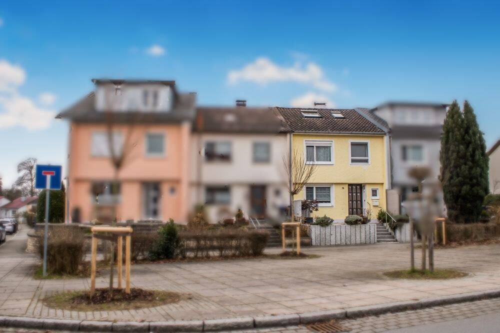 Familienglück im Reihenmittelhaus in FN-Kitzenwiese – Friedrichshafen – Bild 1 von 9