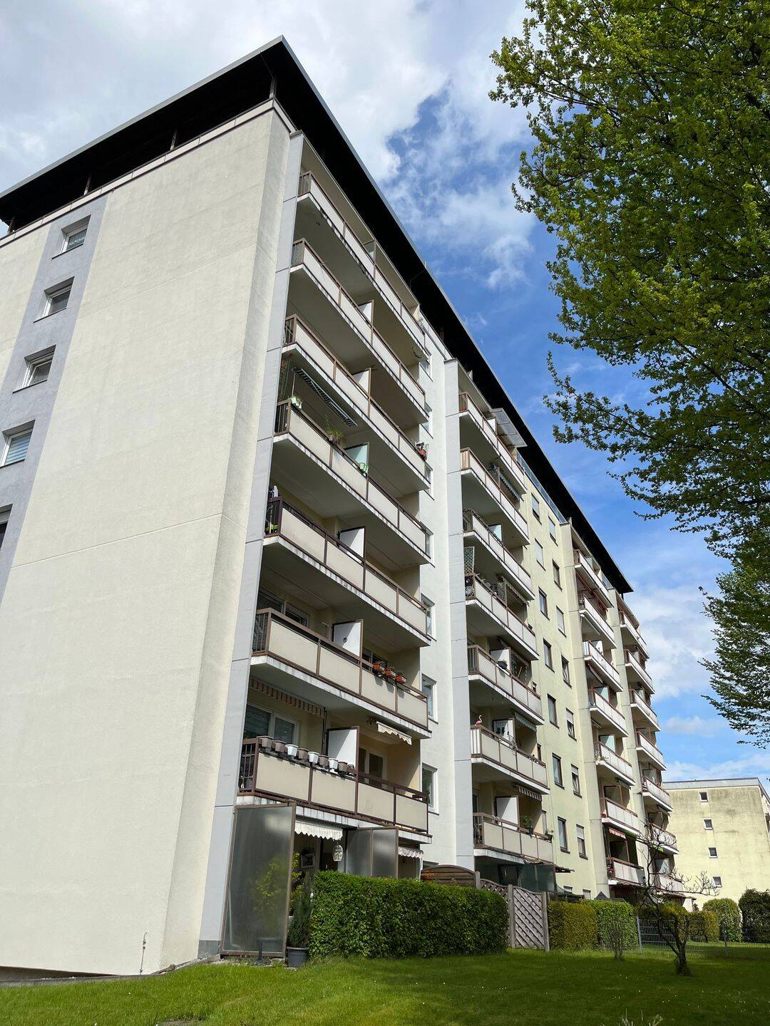 Grosszügige 3 Zimmer Wohnung in ruhiger, zentraler Lage