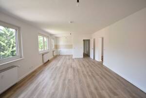 OB-Sterkrade! Renovierte 4-Zimmer-Whg mit Balkon