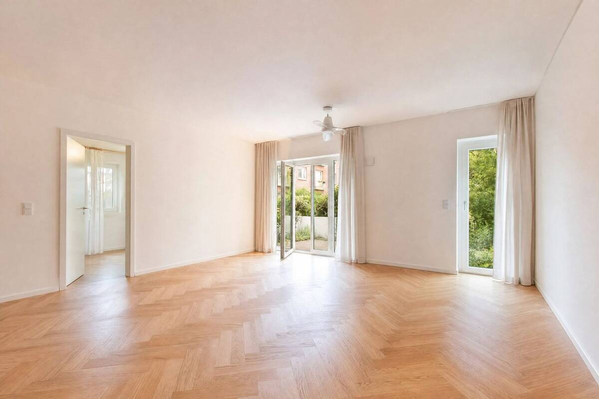 Vollsanierte 3-Zimmer-Wohnung mit 30 m² Terrassen und Kamin in begehrter Lage von Sachsenhausen-Süd – 60598 Frankfurt am Main – Bild 1 von 8