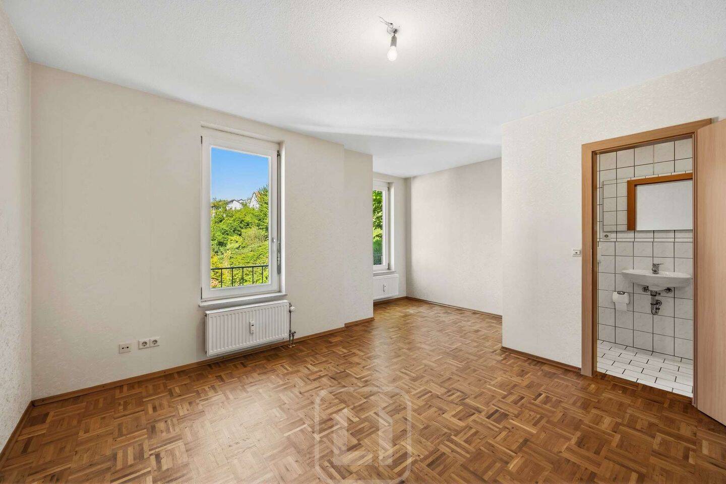 Eindrucksvolles Wohnensemble | Hochwertige 5-Zimmer-Wohnung | EBK & Lift | Balkon | Garage – Pforzheim – Vorschaubild 8