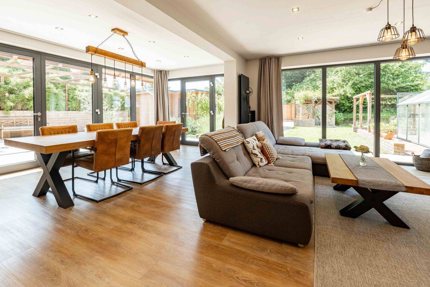 Exklusives Einfamilienhaus mit Studio, Sauna und traumhaftem Garten – Aurich – Vorschaubild 5