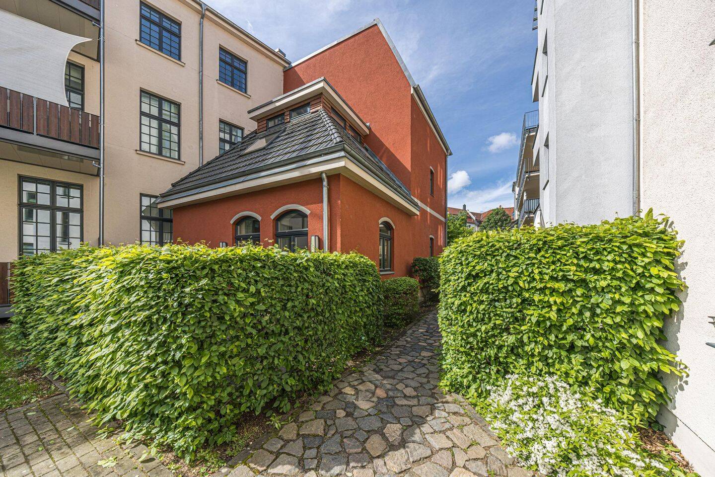 FREIWERDEND: Wohnen mit eigenem Gartenidyll im Hofgebäude – Leipzig – Vorschaubild 3